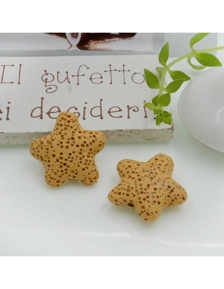 Perline in pietra lavica a stella Giallo 20mm 2pz - Gioie d'Oriente