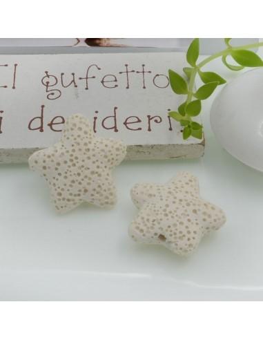 Perline in pietra lavica a stella Bianco 20mm 2pz - Gioie d'Oriente
