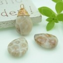 Pietra dura goccia sfaccettata fossile foro alto 10x14mm o 14x16mm 1pz | GDO