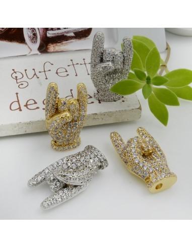 Ciondolo mano a corna oro in ottone con zirconi 13x24mm 1pz Gioie d'Oriente