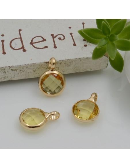 Mini Charms di Cristalli in Vari Colori con Base Oro con anellino frontale 9.5x6.5mm 2pz  | GDO