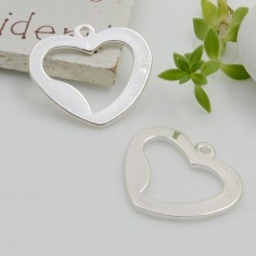 Ciondolo cuore vuoto in ottone colori assortiti 21x25 mm 1pz Gioie d'Oriente 2
