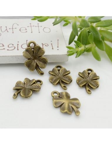 Ciondoli forma a quadrifoglio in metallo bronzo 11x17mm 5pz Gioie d'Oriente
