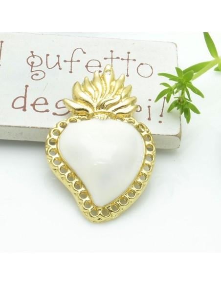 Ciondolo cuore sacro smaltato con fori in zama base oro 40x25.5mm 1pz Gioie d'Oriente