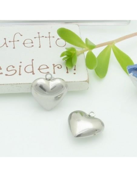 Ciondolo cuore mezzo bombato in acciaio inossidabile 13 mm 1pz colori vari Gioie d'Oriente