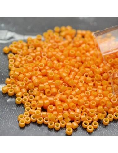 Perline delica Miyuki 11/0 Dyed Opaque Squash confezione da 10g Misurano 1.6mm | GDO