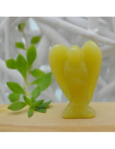 Scultura di Angelo in Giada gialla : Protezione e Bellezza in 50x33 mm
