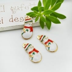 Ciondolo pupazzo di neve in ottone smaltato 23x11mm 1pz Gioie d'Oriente