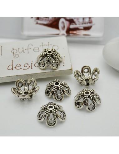 Copriperle fiore traforato in metallo rodio 16mm 6pz Gioie d'Oriente