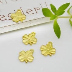 Ciondoli quadrifoglio in ottone naturale 9.5 mm 4pz Gioie d'Oriente