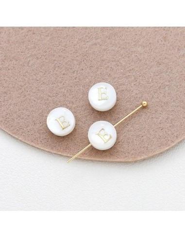 Perline in Madreperla con Lettere dell'Alfabeto con foro passante 8mm 1pz | GDO