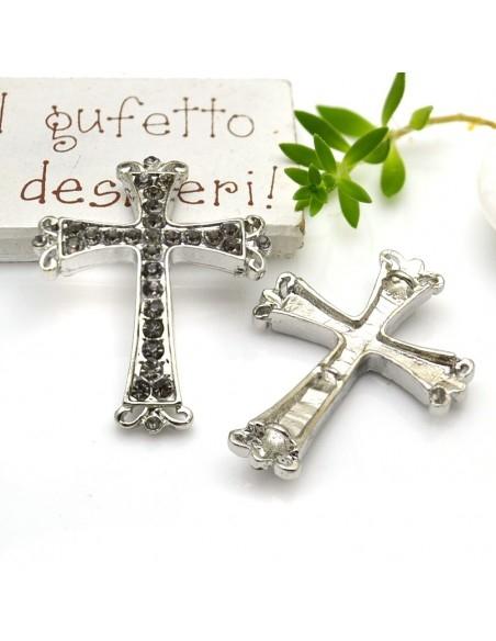 Connettore croce con strass e foro passante 32 x 42 mm 1pz colori vari Gioie d'Oriente