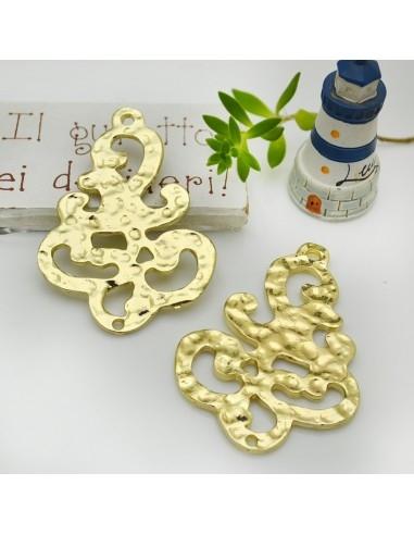 Ciondolo a forma di Disegno Orientale in Zama oro lucido 52x36mm 1pz | GDO