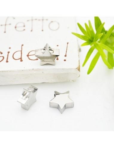 Ciondolo stella piatta in acciaio rodio 8 mm 1pz con foro alto Gioie d'Oriente