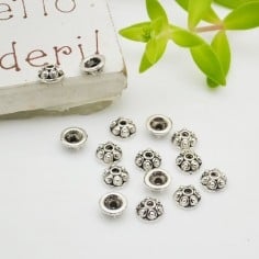 Copri perle fiore in metallo argento rodio 5mm 30pz Gioie d'Oriente