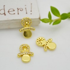 Ciondolo Ciuccio in Ottone con Strass e Base Oro 9x12mm 1pz - Gioie d'Oriente