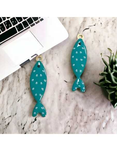Ciondoli pesce a pois in acciaio base oro, misura 10,5x40 mm, vari colori 1pz|GDO