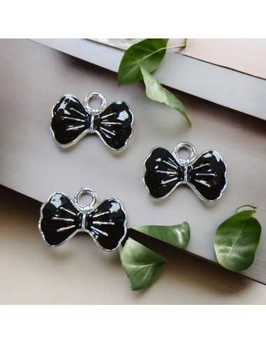 Ciondolo smaltato nero a forma di Fiocco con base in ottone argento 8x12mm 2pz | GDO