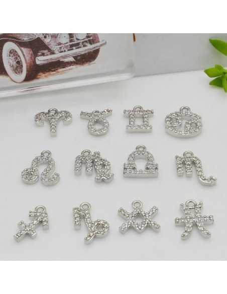 Ciondolo zodiaco in ottone argento con strass 8mm 1pz Gioie d'Oriente