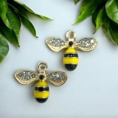 Ciondolo ape smaltata in ottone oro con strass 14x17mm 1pz Gioie d'Oriente 2