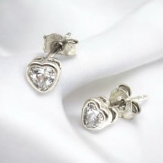 Orecchini perno cuore trasparente in argento 925% da 5 mm