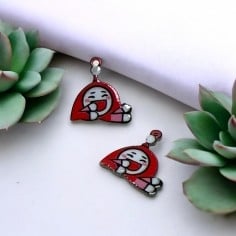 Ciondolo bambino felice natalizio in acciaio smaltato 15x16 mm 1pz Gioie d'Oriente