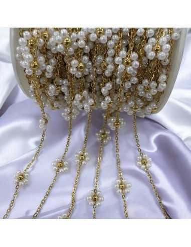 Catena con Margherite di Perle bianche distanziate 30mm in Acciaio dorato 50cm |GDO