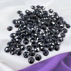 Ciondoli in zircone nero tondi sfaccettati foro alto 4 e 6 mm Gioie d'Oriente