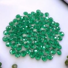 Ciondoli zircone tondo sfaccettato verde smeraldo foro alto 4 mm 100pz Gioie d'Oriente