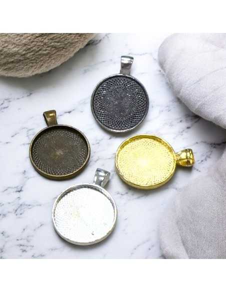 Pendenti per cabochon in metallo 20mm esterno 21,5x28mm colori vari 2pz Gioie d'Oriente