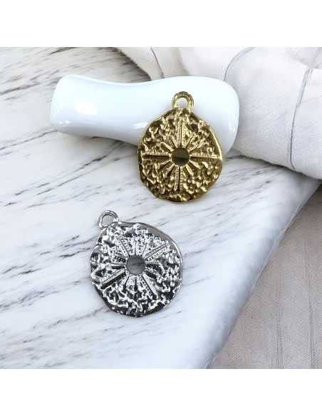 Ciondolo medaglia martellata con foro centrale in acciaio inox 18x23 mm 1pz Gioie d'Oriente