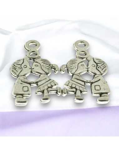 Charms bambini bacio in Argentone argento 27x17mm 2pz Gioie d'Oriente