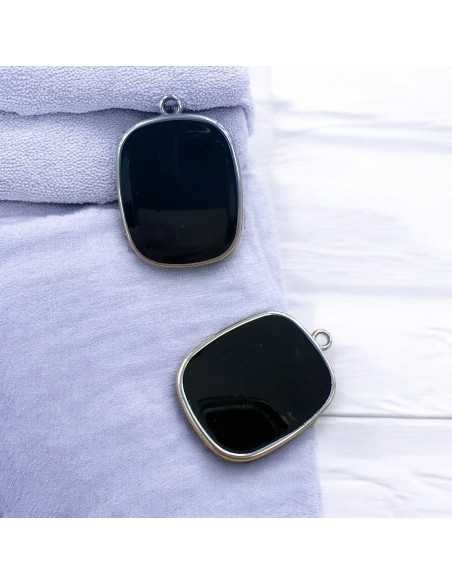 Ciondolo piastra in Resina colore nero pieno e Acciaio 22x30mm 1pz | GDO