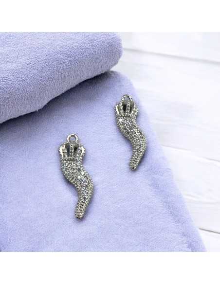 Ciondolo corno piatto in ottone rodio con zirconi bianchi 6x20 mm 1pz Gioie d'Oriente
