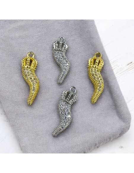 Ciondolo corno piatto in ottone con zirconi bianchi 6x20 mm 1pz base oro e rodio Gioie d'Oriente