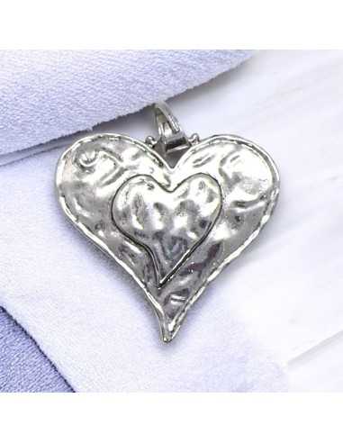 Ciondolo Cuore asimmetrico martellato in metallo 72x65mm 1pz Gioie d'Oriente