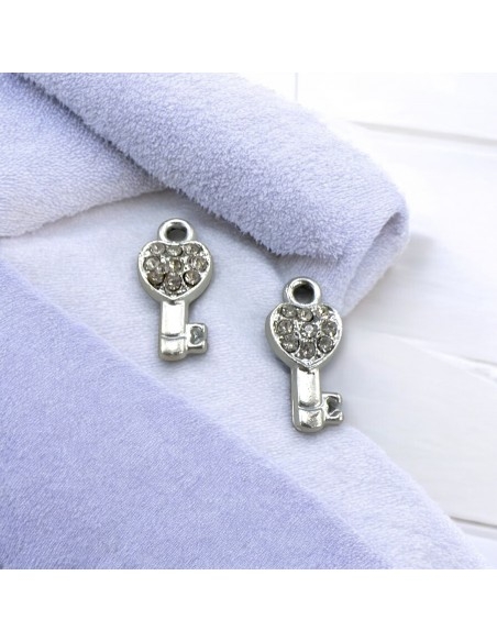 Ciondolo chiave con cuore in ottone finitura argento 19x8mm 1pz Gioie d'Oriente