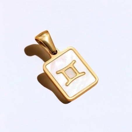 Ciondolo segno zodiacale Gemelli in acciaio dorato e madreperla 11x21 mm 1pz Gioie d'Oriente