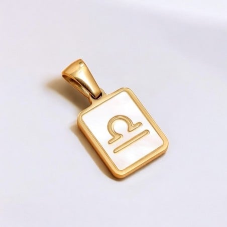 Ciondolo segno zodiacale Bilancia in acciaio dorato e madreperla 11x21 mm 1pz Gioie d'Oriente