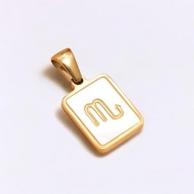 Ciondolo segno zodiacale Scorpione in acciaio dorato e madreperla 11x21 mm 1pz Gioie d'Oriente
