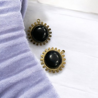 Ciondolo cabochon tondo in acciaio oro e pietre dure 15x17 mm 1pz Pietre Dure - Onice Gioie d'Oriente