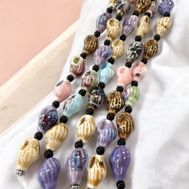 Perle in ceramica, forma lumaca, smaltate Flambé, colori assortiti, 14x21mm, marchio Gioie d'Oriente