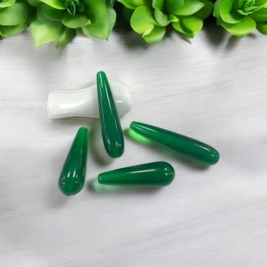 Gocce lisce in giada coreana, colore verde, misure 10x30mm e 10x40mm, pietre dure, marchio Gioie d'Oriente
