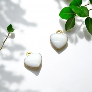 Mini ciondoli Cuoricini smaltati in Acciaio oro 5mm 2pz - bianco| GDO
