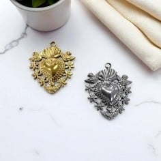 Ciondolo cuore sacro in acciaio 25x30 mm 1pz colori vari Gioie d'Oriente