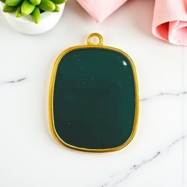 Ciondolo piastra in resina Verde cacciatore e Acciaio dorato 22x30mm - 1 anellina | GDO