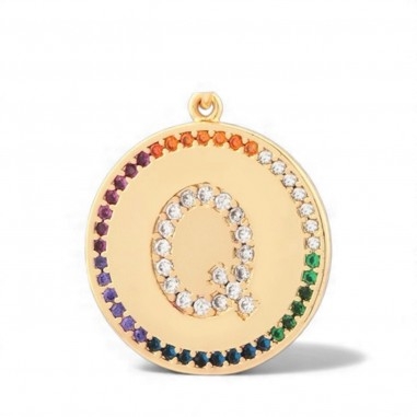 Pendente iniziale Q in ottone oro 18k con zirconi arcobaleno 20 mm 1pz Gioie d'Oriente