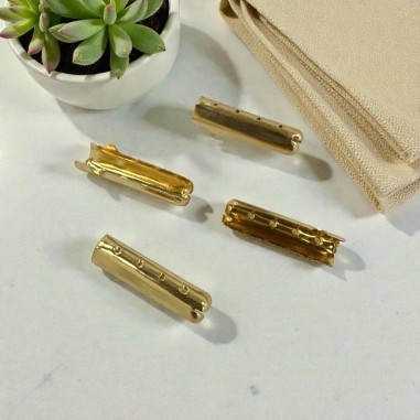 Terminali aperti per lacci delle scarpe in metallo oro 4.3x23mm 4pz | GDO