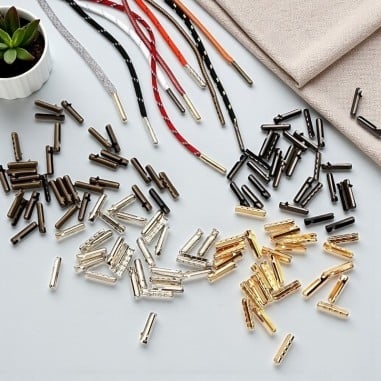 Terminali aperti per lacci delle scarpe in metallo 4.3x23mm 4pz - Vari colori | GDO