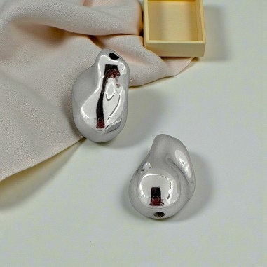 Goccia barocca in resina rodiata argento 22x15mm 1pz  | GDO